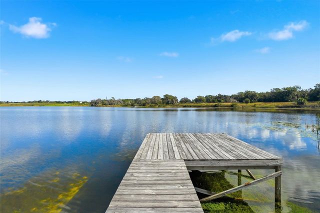 40700 LONG ISLAND DRIVE, Umatilla, FL 32784