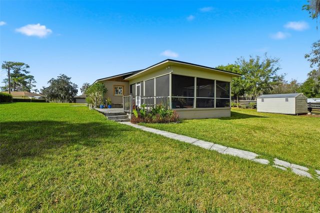 40700 LONG ISLAND DRIVE, Umatilla, FL 32784