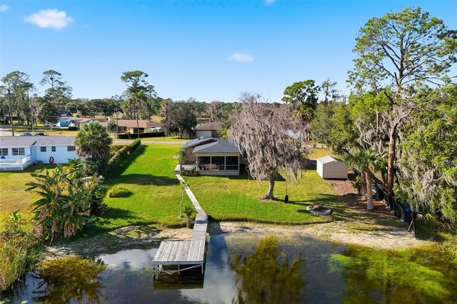 40700 LONG ISLAND DRIVE, Umatilla, FL 32784