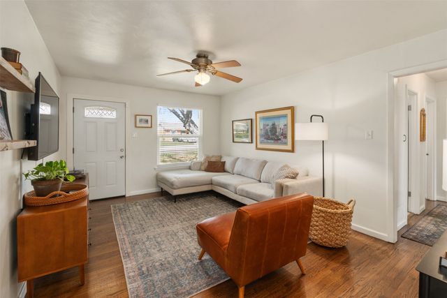 429 Vernet Street, Richardson, TX 75080