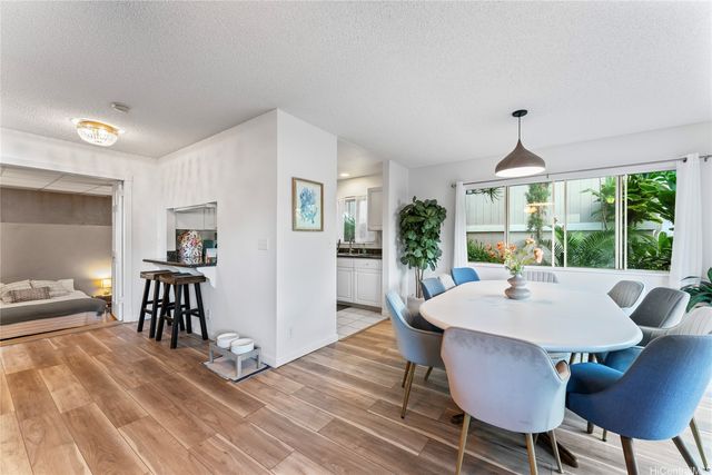 2290 Akepa Street, Pearl City, HI 96782