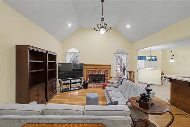 15 County Road 396, Centre, AL 35960