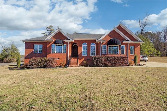 15 County Road 396, Centre, AL 35960