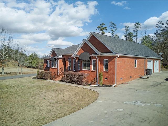 15 County Road 396, Centre, AL 35960