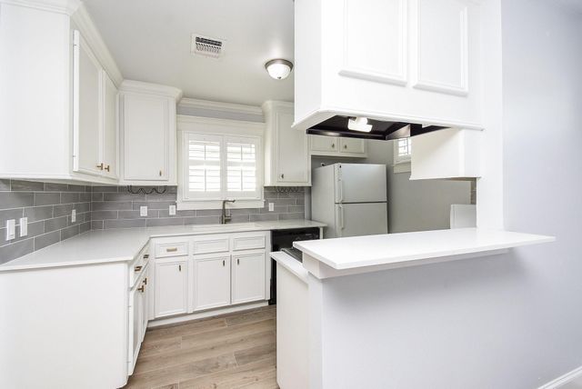 1349 Heights Boulevard B, Houston, TX 77008