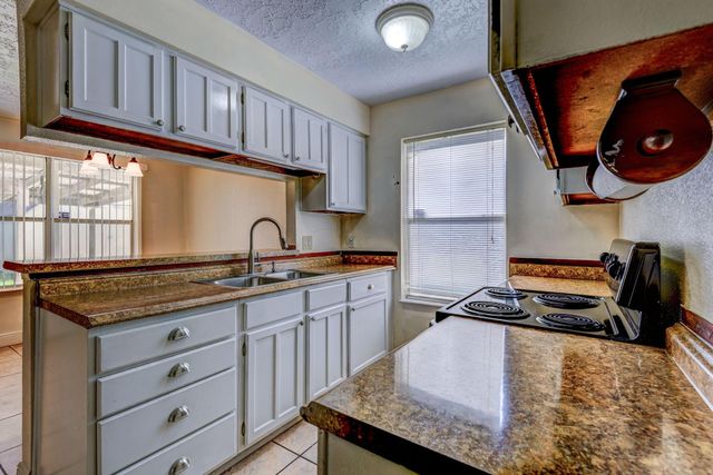9742 Charmont Road, La Porte, TX 77571