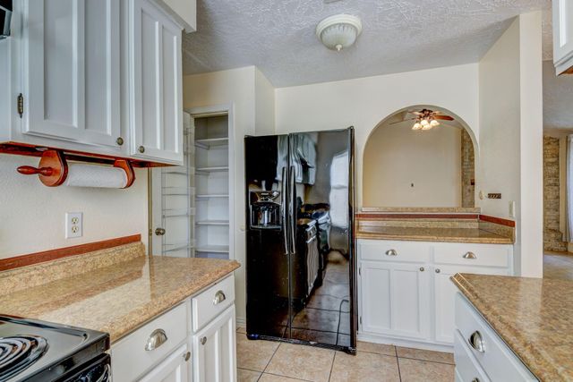 9742 Charmont Road, La Porte, TX 77571