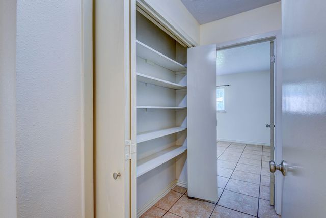 9742 Charmont Road, La Porte, TX 77571