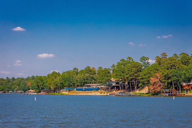 321 Lakeview Drive, Hideaway, TX 75771