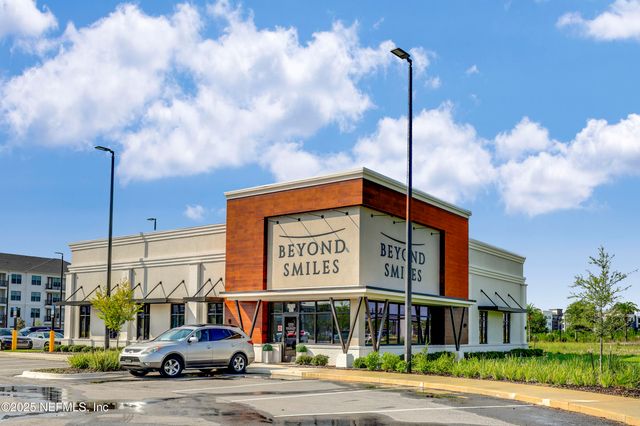 10470 ANTHEM Way, Jacksonville, FL 32256