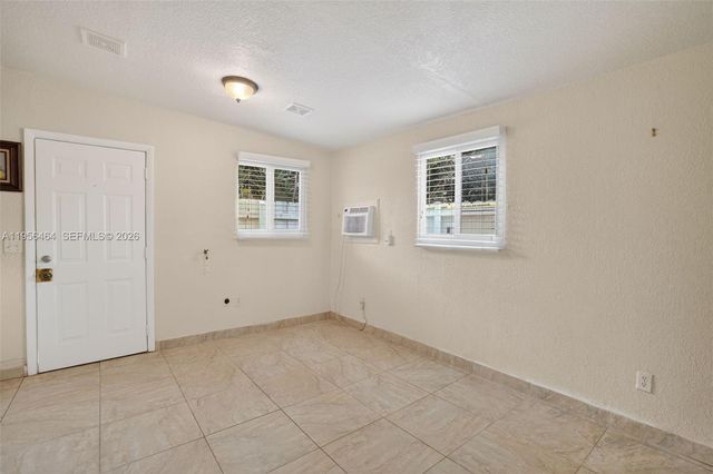 2455 SW 11th St 7-A, Miami, FL 33135