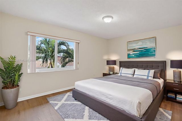 2455 SW 11th St 7-A, Miami, FL 33135