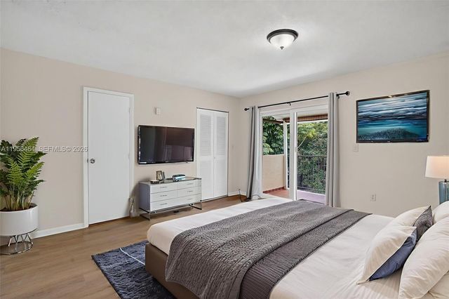 2455 SW 11th St 7-A, Miami, FL 33135