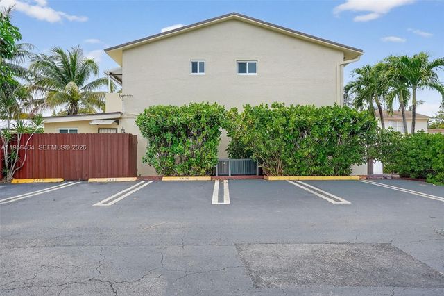 2455 SW 11th St 7-A, Miami, FL 33135