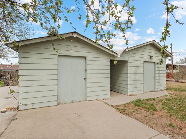 6123 W 76th Avenue, Arvada, CO 80003