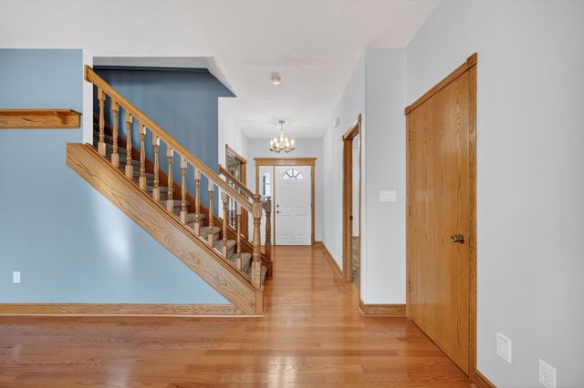 906 NE Barrington Court, Ankeny, IA 50021