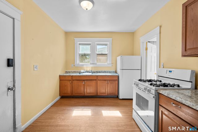 855 Woodward Avenue 1st Flr, New Haven, CT 06512