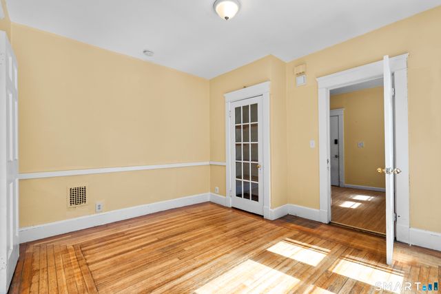 855 Woodward Avenue 1st Flr, New Haven, CT 06512