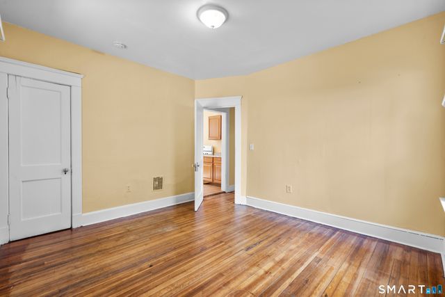 855 Woodward Avenue 1st Flr, New Haven, CT 06512