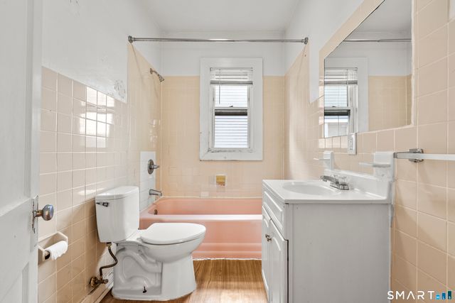 855 Woodward Avenue 1st Flr, New Haven, CT 06512