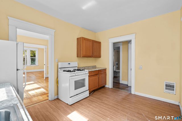 855 Woodward Avenue 1st Flr, New Haven, CT 06512