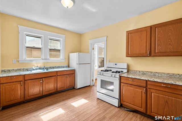 855 Woodward Avenue 1st Flr, New Haven, CT 06512