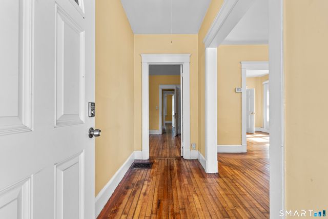 855 Woodward Avenue 1st Flr, New Haven, CT 06512