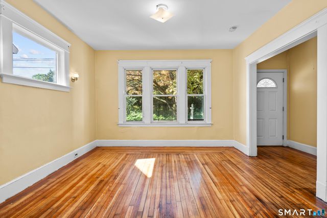 855 Woodward Avenue 1st Flr, New Haven, CT 06512