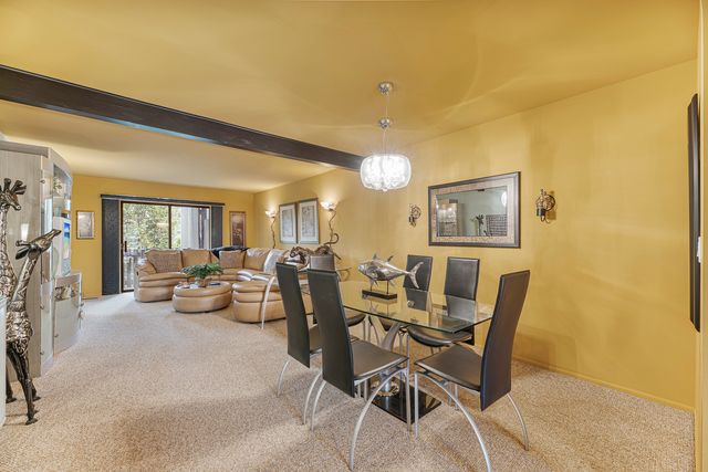 1721 Northfield Square C, Northfield, IL 60093