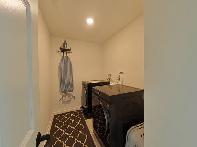 4204 Chelsea Manor Circle, Aurora, IL 60504