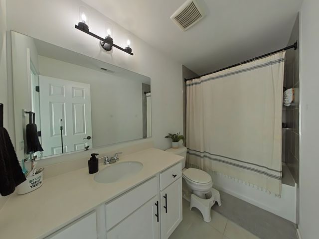 4204 Chelsea Manor Circle, Aurora, IL 60504