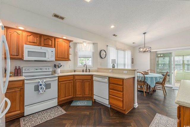 2479 Glen Dr., Little River, SC 29566