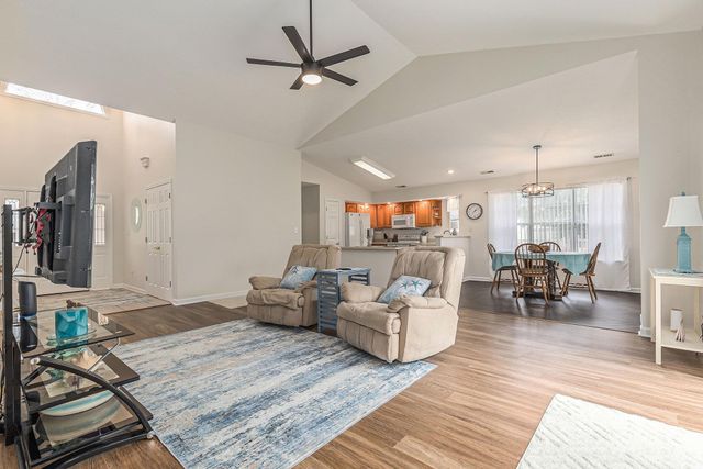 2479 Glen Dr., Little River, SC 29566