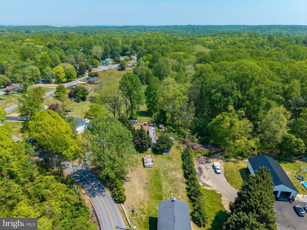Image 9 of property listing at 735 CLAGGETT RD, Sunderland, MD 20689