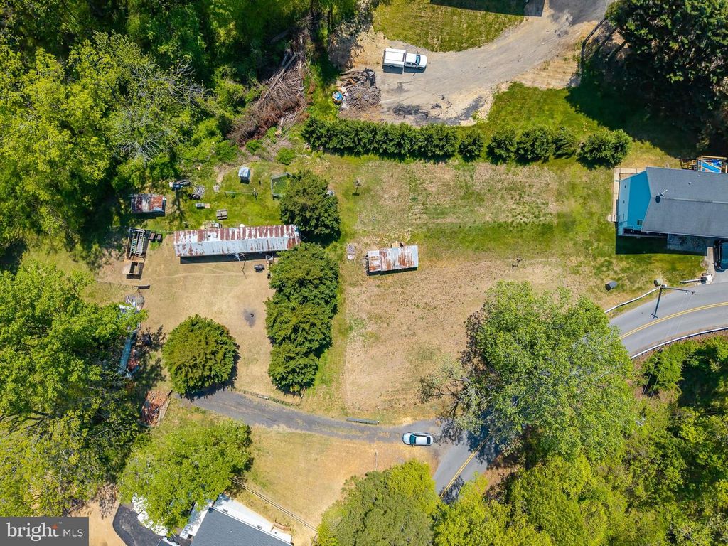 Image 5 of property listing at 735 CLAGGETT RD, Sunderland, MD 20689