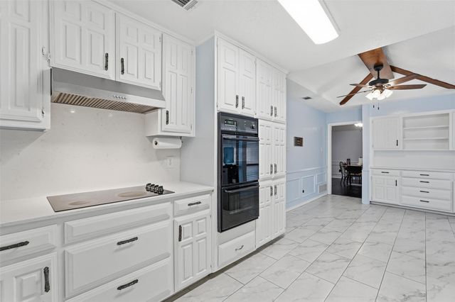 1117 E Spring Valley Road, Richardson, TX 75081