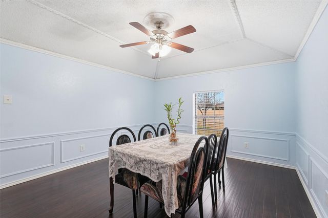 1117 E Spring Valley Road, Richardson, TX 75081