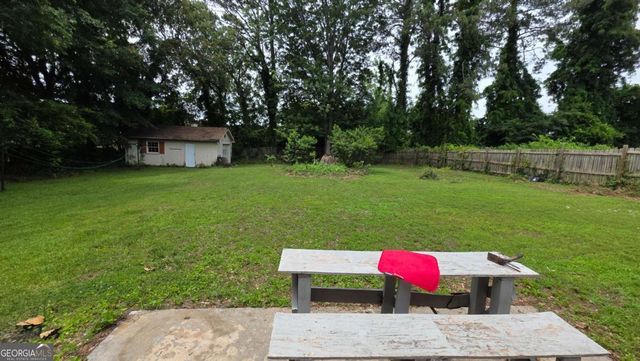 5201 Vivid Drive, Stone Mountain, GA 30087