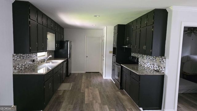 5201 Vivid Drive, Stone Mountain, GA 30087