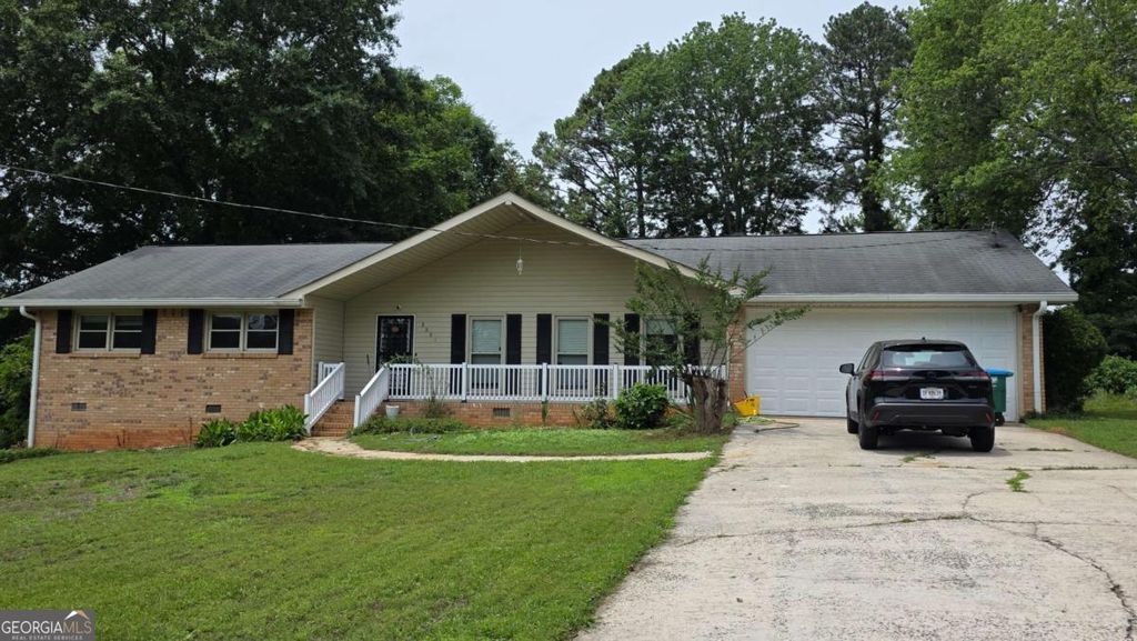 5201 Vivid Drive, Stone Mountain, GA 30087