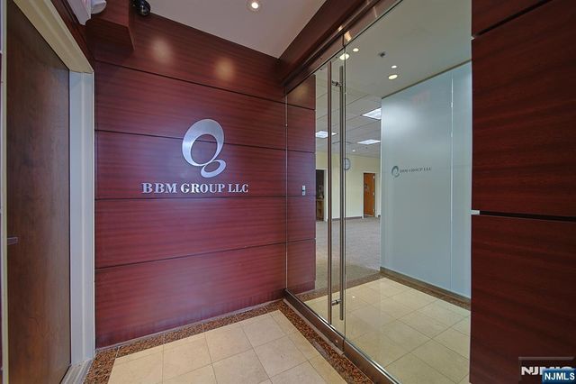 280 Broad Avenue 3F, Palisades Park, NJ 07650