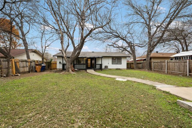 4605 Brassiewood DR, Austin, TX 78744