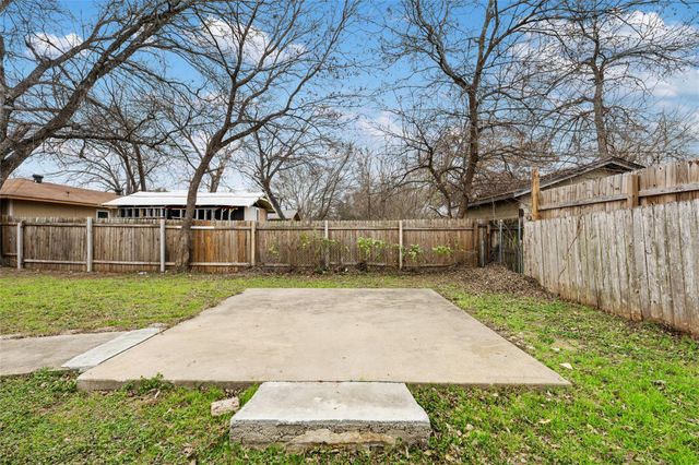4605 Brassiewood DR, Austin, TX 78744