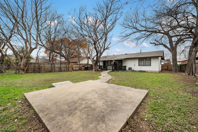 4605 Brassiewood DR, Austin, TX 78744