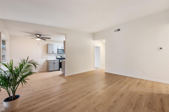 4605 Brassiewood DR, Austin, TX 78744