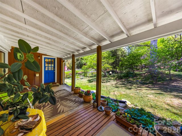 28 Canterbury Road, Asheville, NC 28805