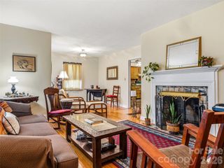 28 Canterbury Road, Asheville, NC 28805