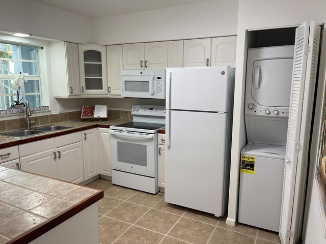 234 Oleander Avenue 2, Palm Beach, FL 33480