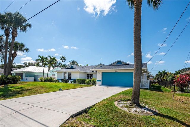 522 SE Majestic Terrace, Port St Lucie, FL 34953