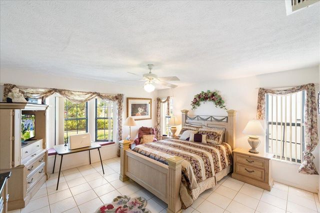 522 SE Majestic Terrace, Port St Lucie, FL 34953
